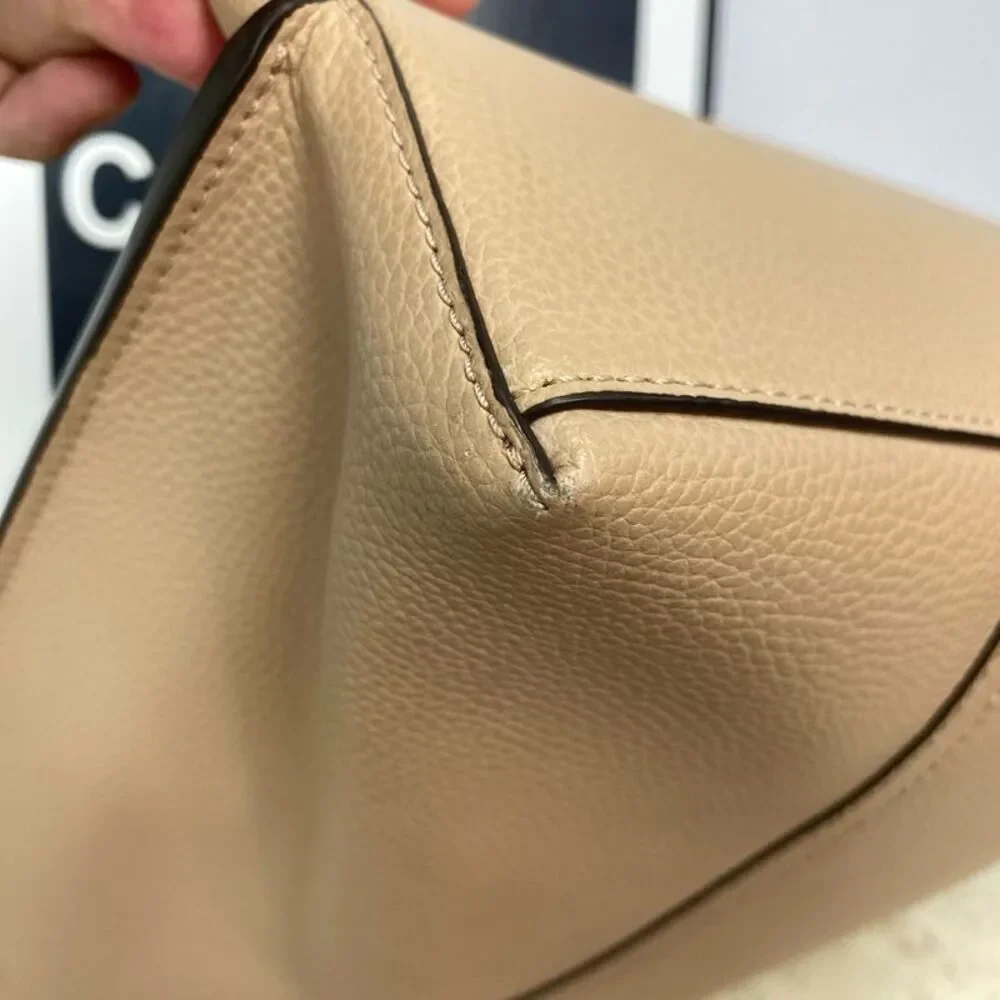 Tory Burch Women Pre-Loved Bag Very Good Condition